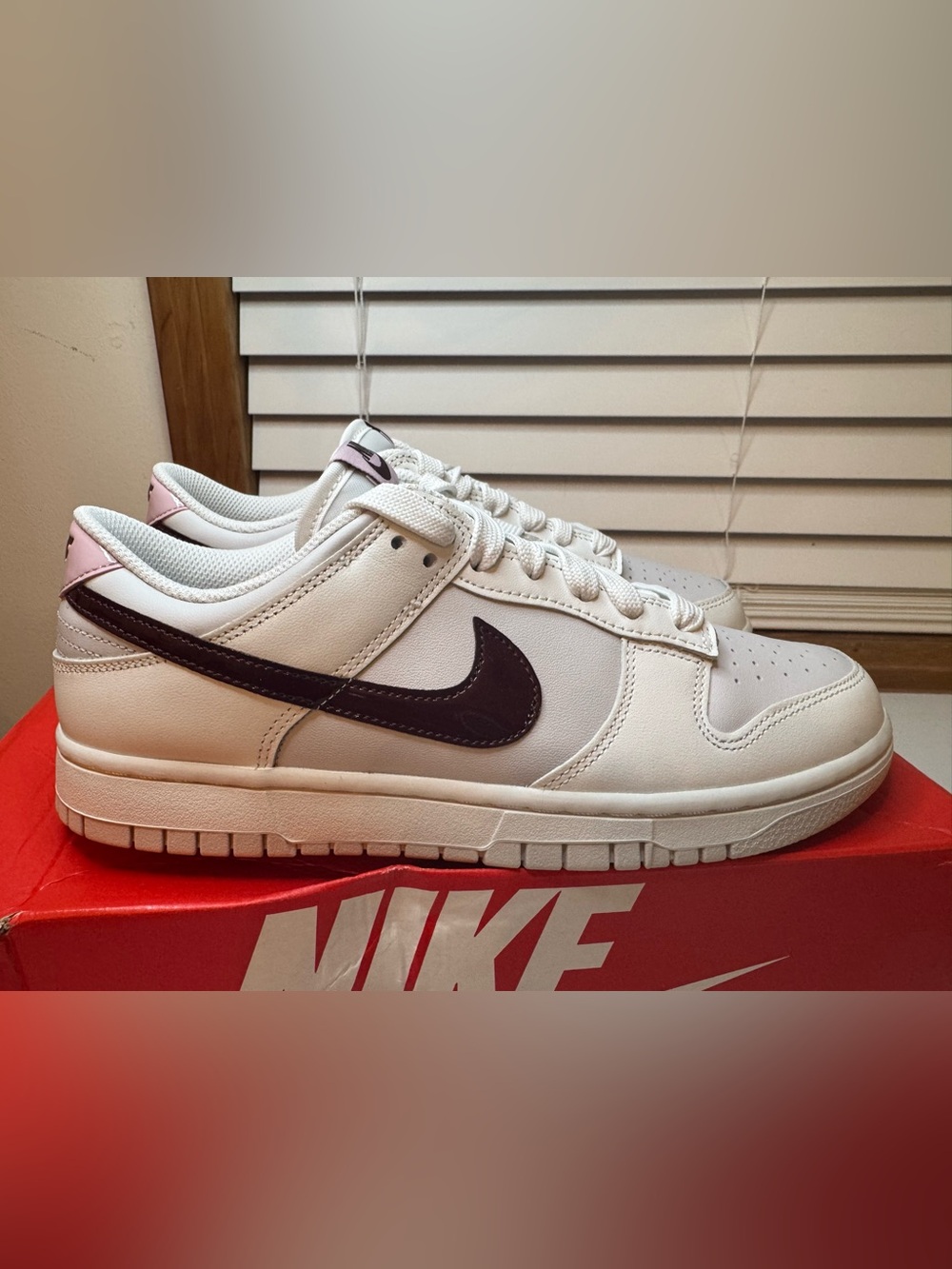 Nike Dunk Low White Plum Chalk, Brand New
